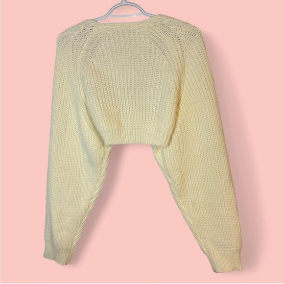 Cream Knit Shrug - Picture 2 of 3
